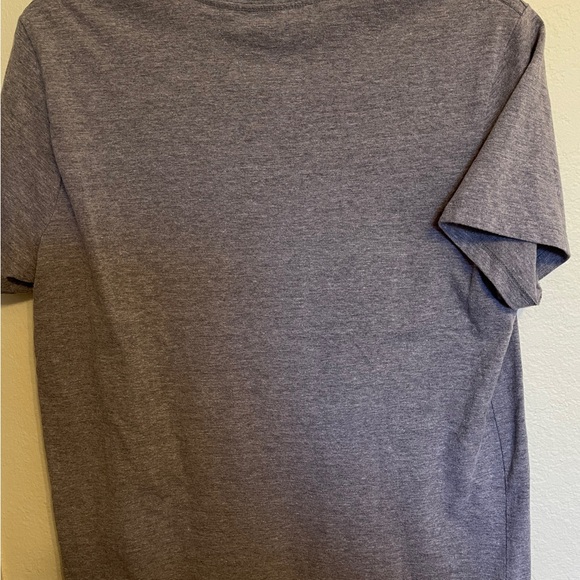 Goodfellow Women’s T-Shirt Size M - Picture 4 of 11